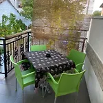 Sweet Near Old Town Apartamento