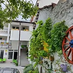 Apartman Sweet Near Old Town