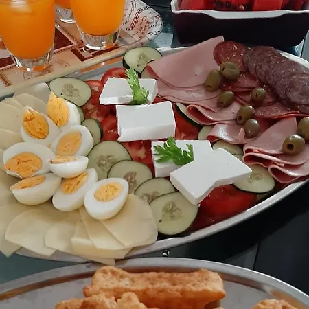 Sweet Near Old Town *