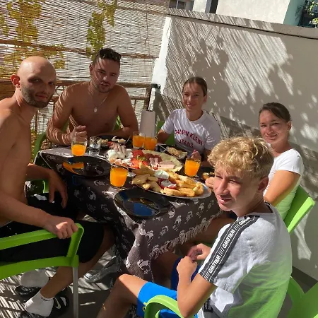 Sweet Near Old Town Apartament *